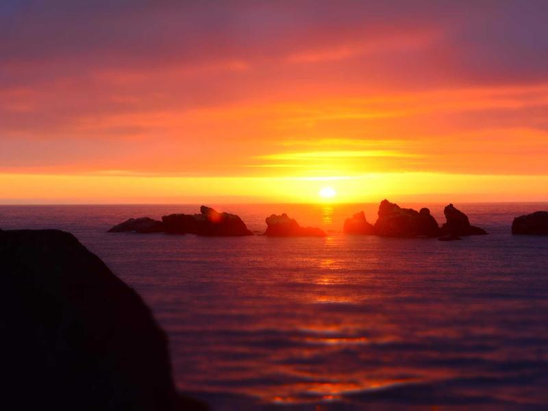 SolarFlare Oy:n kiinteistöhuoltotiimi työssä Helsingissä